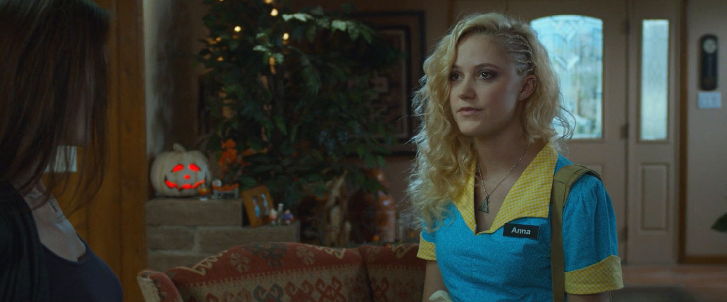 theguest-maikamonroe-00499.jpg