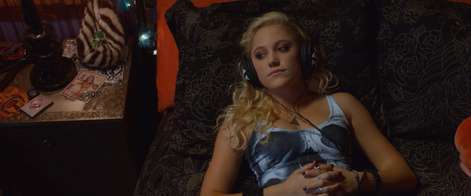 theguest-maikamonroe-02397.jpg
