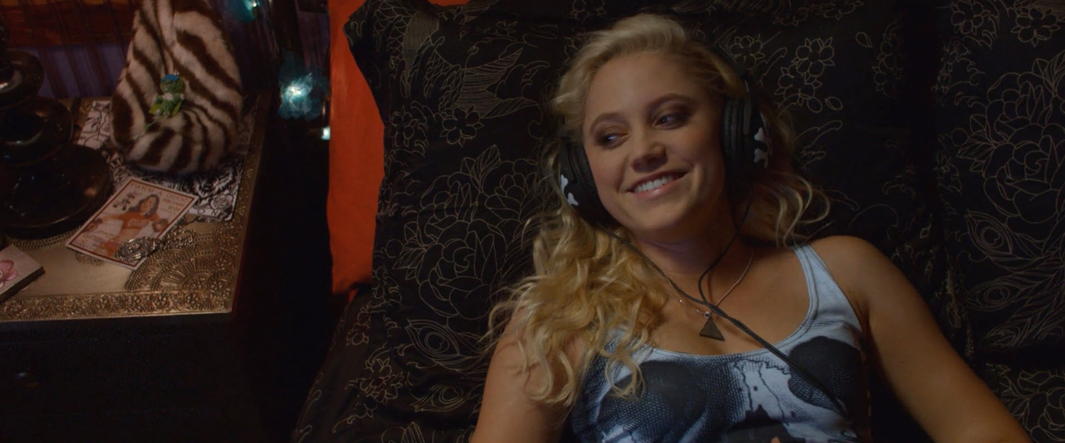theguest-maikamonroe-02402.jpg