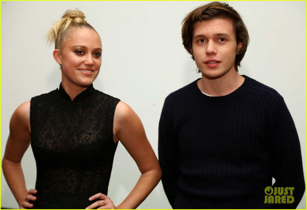 alex-roe-nick-robinson-hit-up-the-5th-wave-just-jared-screening-07.jpg
