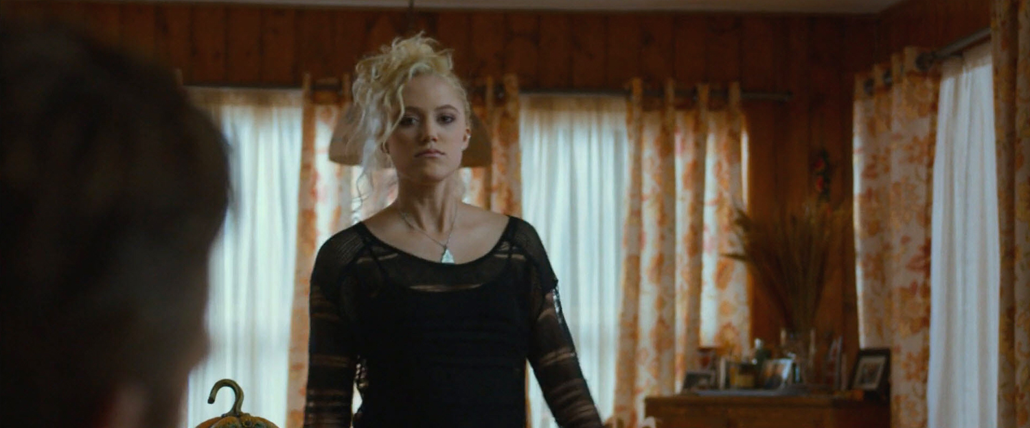theguest-maikamonroe-01646.jpg