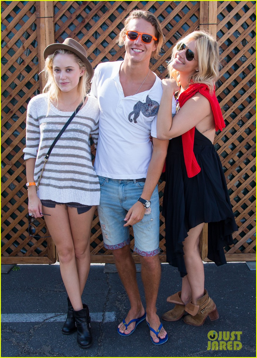maika-monroe-michael-b-jordan-just-jared-summer-kick-off-party-mcdonalds-23.jpg